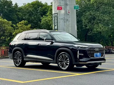 Audi Q6 2023, 26000 км, за 39545.85 USD