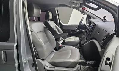 Hyundai Starex 2017, 100528 км, за 8046.5 USD - фото 10
