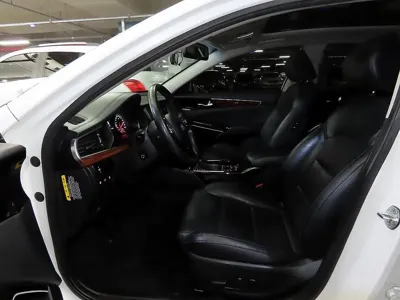 Kia K7 2016, 134047 км, за 7476.7 USD - фото 10