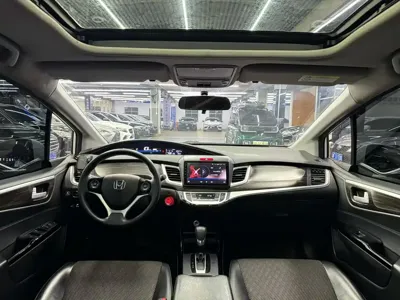 Honda Jade 2017, 90000 км, за 8651.98 USD
