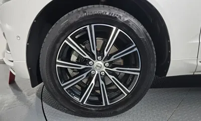 Volvo XC60 2018, 132533 км, за 16254.64 USD