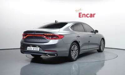 Hyundai Grandeur 2018, 176621 км, за 8205.33 USD