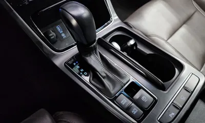 Hyundai Grandeur 2018, 176621 км, за 8139.61 USD - фото 9