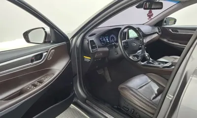 Hyundai Grandeur 2018, 176621 км, за 8139.61 USD - фото 10