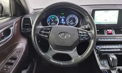 Hyundai Grandeur 2018, 176621 км, за 8139.61 USD - фото 12