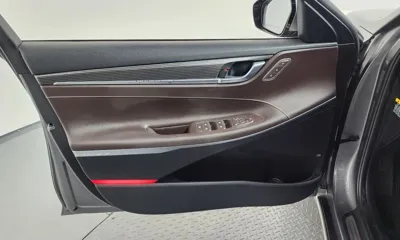 Hyundai Grandeur 2018, 176621 км, за 8139.61 USD - фото 24
