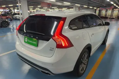 Volvo V60 2016, 109900 км, за 9740 USD - фото 6