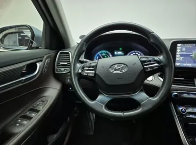 Hyundai Grandeur 2019, 209898 км, за 8008.4 USD - фото 9