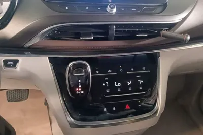 Buick GL8 2022, 180200 км, за 16254 USD - фото 16