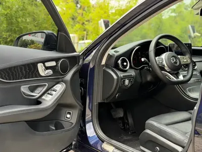 Mercedes-Benz C-Class 2020, 90000 км, за 19099.1 USD - фото 6