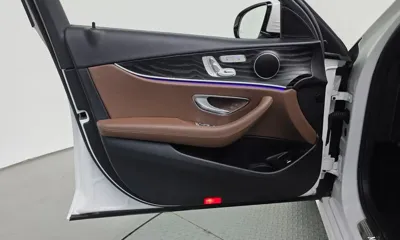 Mercedes-Benz E-Class 2023, 20949 км, за 25937.71 USD - фото 24