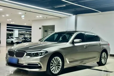 BMW 5 Series 2019, 76200 км, за 22553 USD