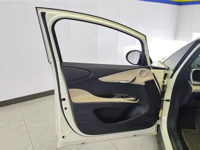 BYD Dolphin 2025, 34800 км, за 11775.22 USD - фото 7