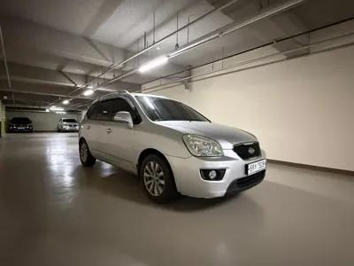 Kia Carens 2012, 62000 км, за 3216.49 USD - фото 6