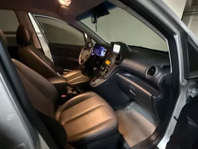 Kia Carens 2012, 62000 км, за 3216.49 USD - фото 9