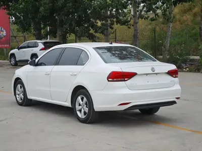 Volkswagen Lavida 2023, 30000 км, за 5076.74 USD
