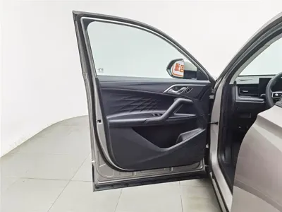 Roewe RX5 2023, 45500 км, за 7930.98 USD - фото 8