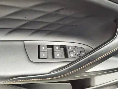 Roewe RX5 2023, 45500 км, за 7930.98 USD - фото 9