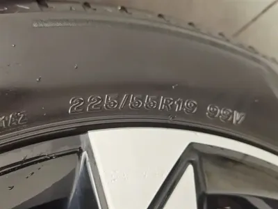 Roewe RX5 2023, 45500 км, за 7930.98 USD - фото 24