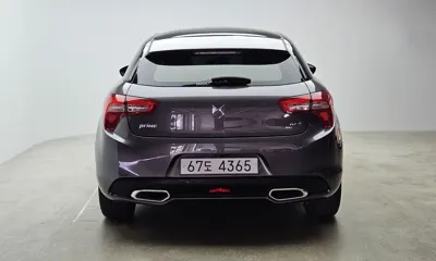 Citroen-DS DS5 2016, 106862 км, за 5850.61 USD