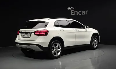 Mercedes-Benz GLA-Class 2019, 39650 км, за 12472.1 USD