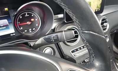Mercedes-Benz GLC-Class 2018, 82069 км, за 17001.44 USD - фото 9