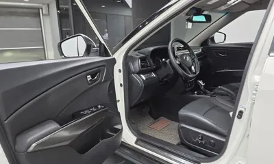 KG_Mobility_Ssangyong TIBOLI 2020, 44701 км, за 9446.26 USD - фото 10