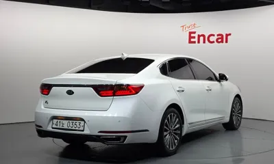 Kia K7 2016, 101809 км, за 7680.19 USD