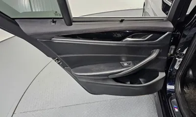 BMW 5-Series 2019, 100916 км, за 18970.72 USD - фото 25