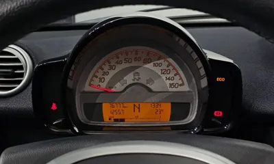Smart Fortwo 2014, 76777 км, за 5189.17 USD - фото 8