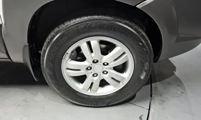 Hyundai Tucson 2006, 142741 км, за 1975.55 USD