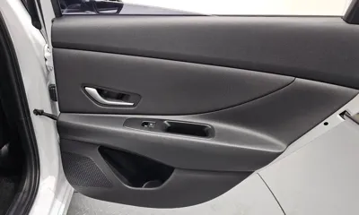 Hyundai Avante 2023, 40551 км, за 12703.59 USD - фото 25