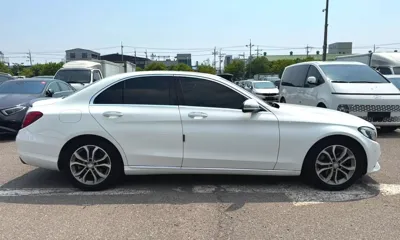 Mercedes-Benz C-Class 2017, 144554 км, за 8458.68 USD - фото 16