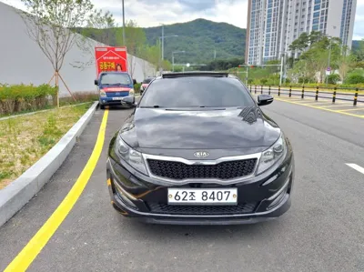 Kia K5 · 2013 год