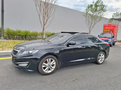 Kia K5 2013, 130318 км, за 3413.42 USD