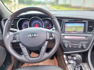 Kia K5 2013, 130318 км, за 3413.42 USD - фото 9