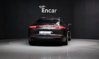 Porsche Panamera 2018, 115215 км, за 39072.82 USD