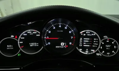 Porsche Panamera 2018, 115215 км, за 39072.82 USD - фото 8