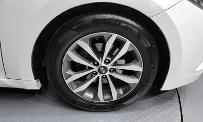 Hyundai Grandeur 2012, 139664 км, за 3908.3 USD