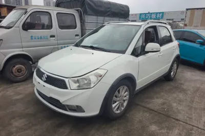 Suzuki SX4 · 2013 год