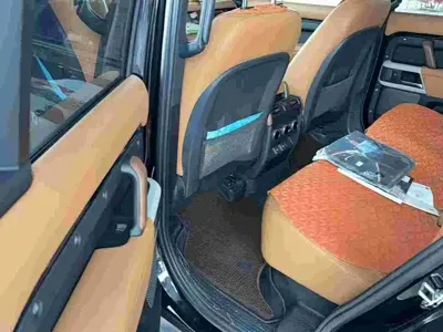 Land Rover Defender 2024, 55000 км, за 90501.73 USD - фото 8