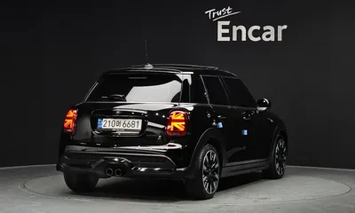 MINI Cooper 2022, 43050 км, за 16887.4 USD