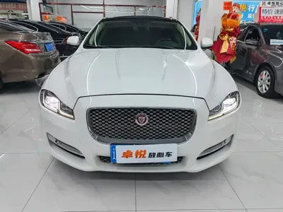 Jaguar XJ 2017, 139000 км, за 13213.4 USD