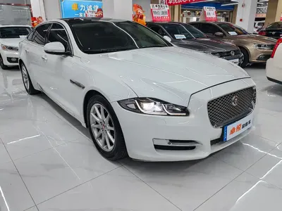 Jaguar XJ 2017, 139000 км, за 13213.4 USD
