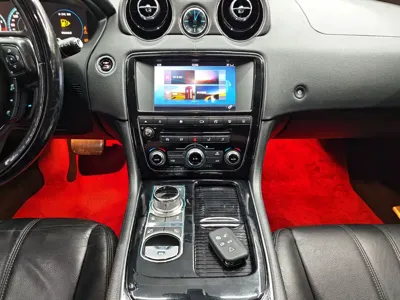 Jaguar XJ 2017, 139000 км, за 13213.4 USD - фото 8