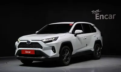 Toyota RAV4 · 2024 год