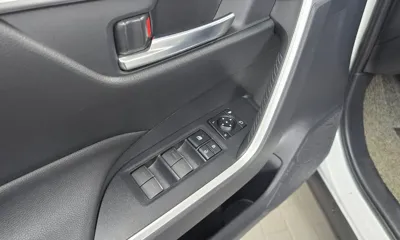 Toyota RAV4 2024, 43912 км, за 23959.56 USD - фото 29