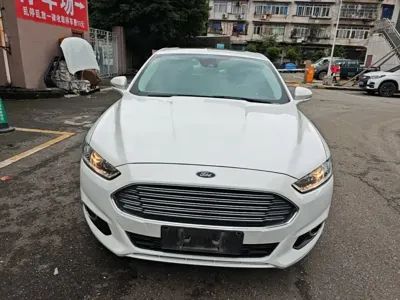 Ford Mondeo 2016, 131300 км, за 5534.07 USD