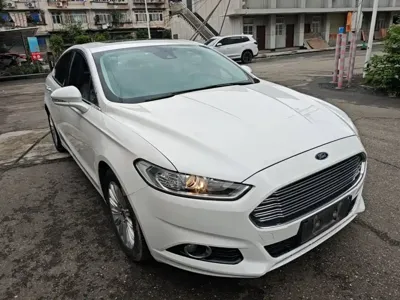 Ford Mondeo 2016, 131300 км, за 5534.07 USD