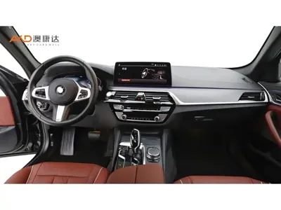 BMW 5 Series 2021, 122000 км, за 24530.96 USD